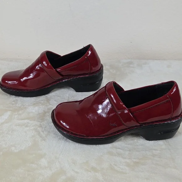 BOC Born Concepts Red Patent Clogs - Picture 9 of 10